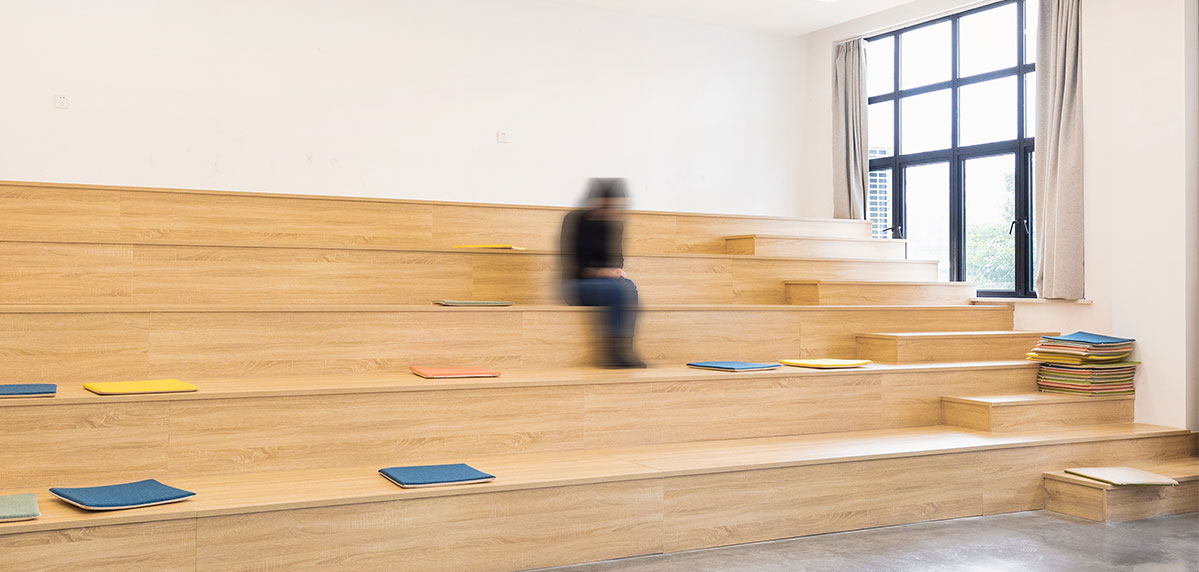 階梯室-常州辦公樓室內(nèi)裝修 階梯室-常州辦公樓室內(nèi)裝修