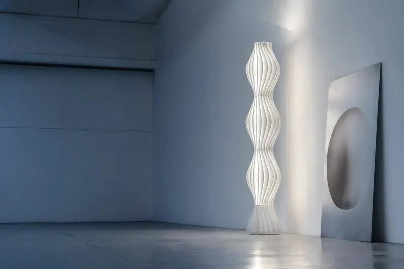 落地?zé)?上海工裝比較好的公司 落地?zé)?上海工裝比較好的公司