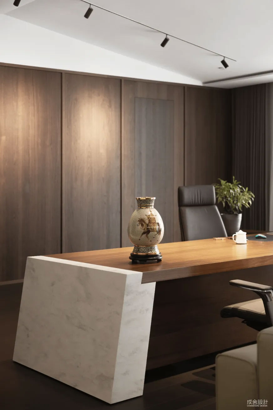 8351757989442383.jpg 22.jpg